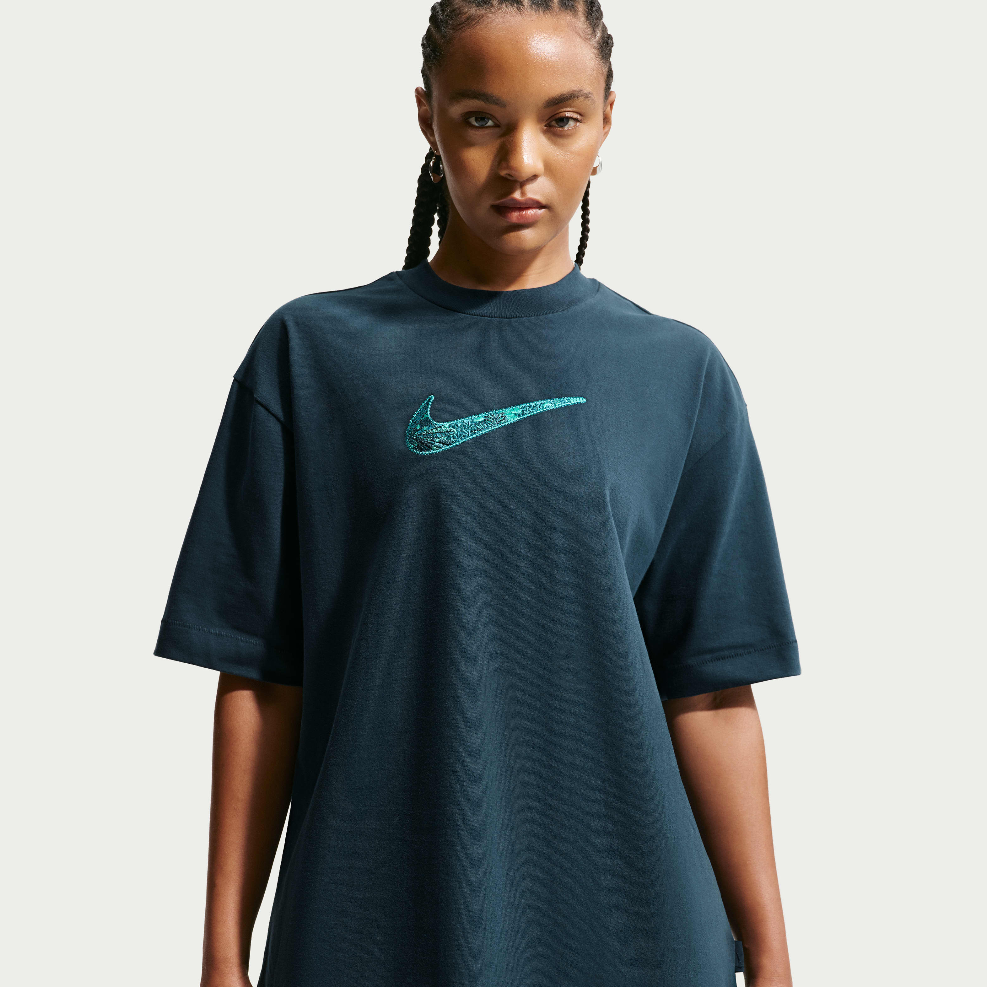 Nike Everyone Watches Women's Sports™ 